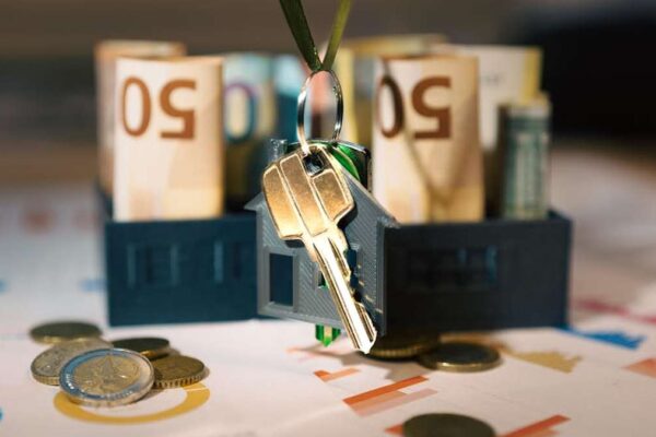 Advanced Rental Property ROI Analysis for US Landlords Using Stessa's Platform - Financial Analysis Image