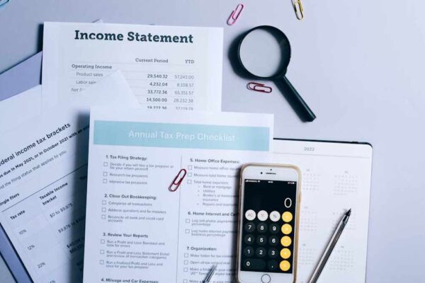 Advanced tax-loss harvesting techniques using equivalent ETFs and individual stocks within taxable US brokerage accounts. - Financial Analysis Image