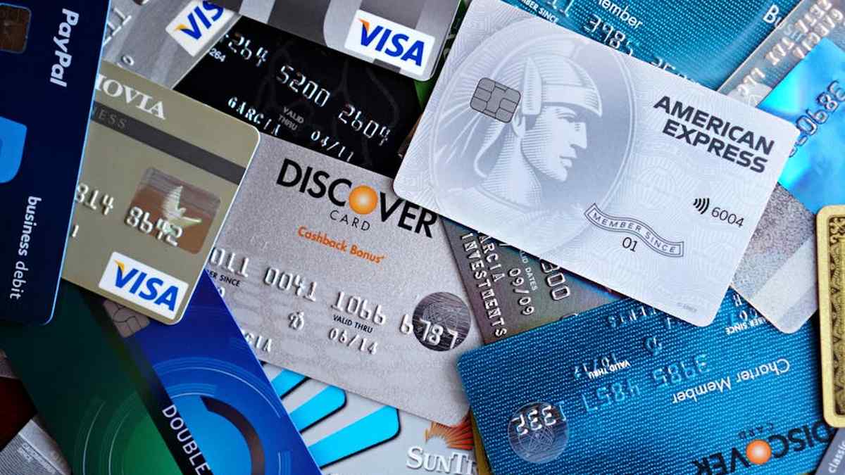 Crush Your Debt: Effective Strategies to Pay Off Credit Cards Faster - Financial Analysis Image