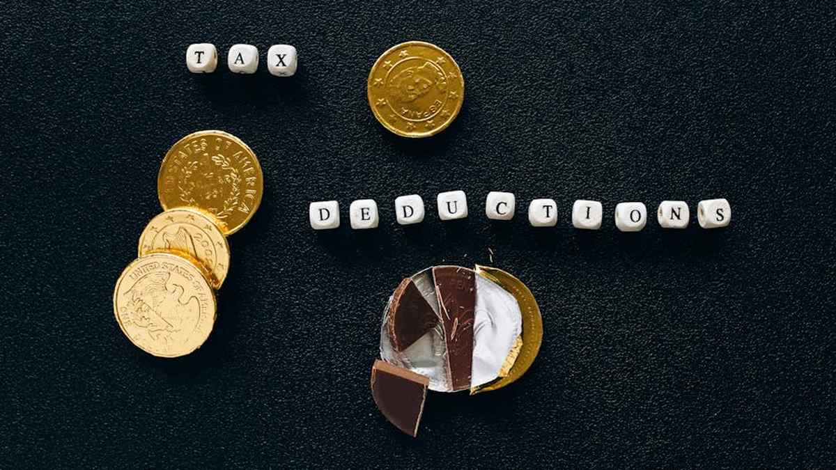 How High-Deductible Health Plans with HSAs Optimize Premium Costs for Self-Employed Professionals. - Financial Analysis Image