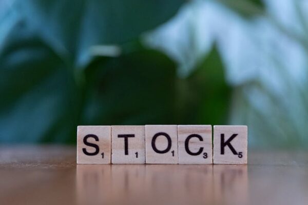 Integrating momentum and value factor tilts into a diversified US equity portfolio for enhanced long-term risk-adjusted returns. - Financial Analysis Image