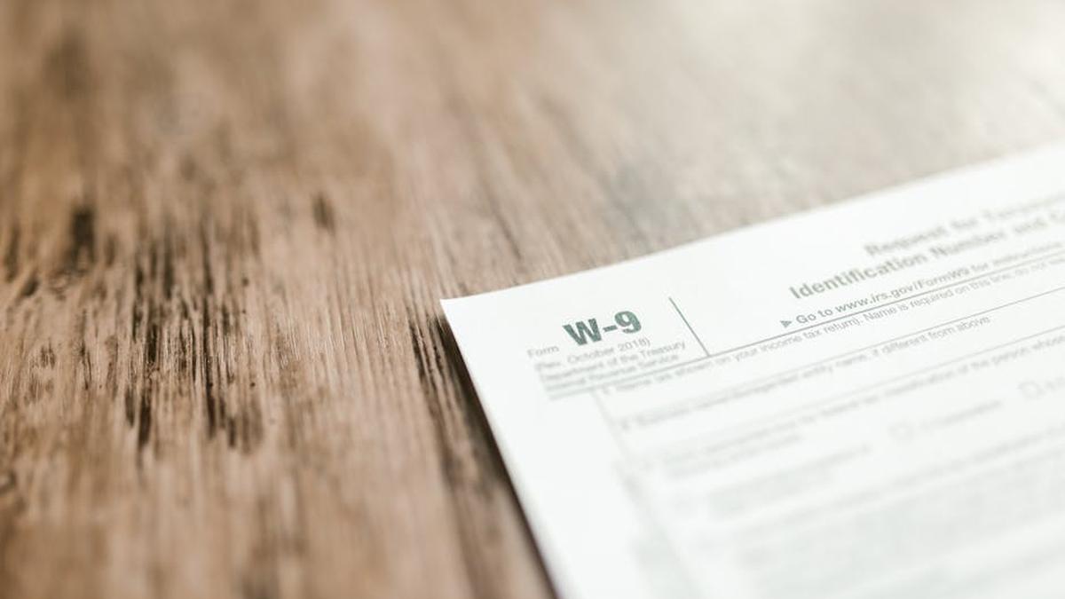 Structuring a US Family Office: Advanced Legal and Tax Considerations for Ultra-High-Net-Worth Individuals - Financial Analysis Image