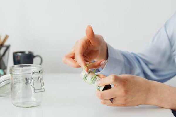 Unlock Your Financial Potential: A Beginner's Guide to Budgeting & Saving Money - Financial Analysis Image